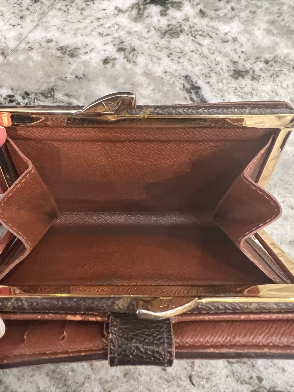 Louis Vuitton Monogram Snap Kiss Lock Card Holder Wallet Monogram - Picture 4 of 5